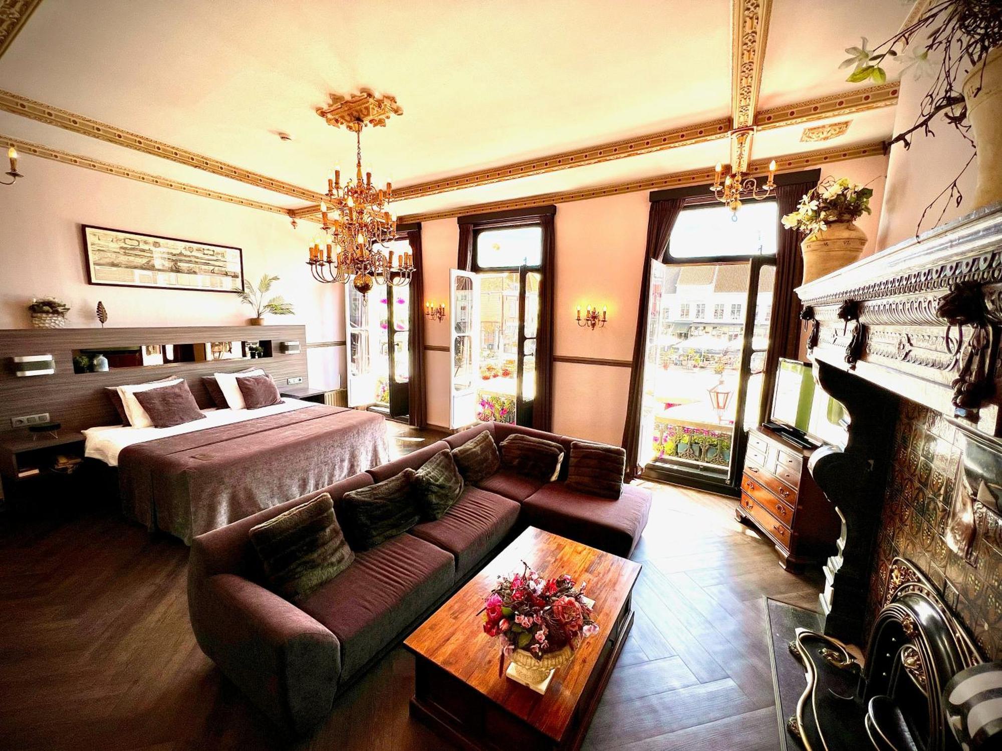 Grand Cafe Hotel De Bourgondier Bergen op Zoom Exteriér fotografie